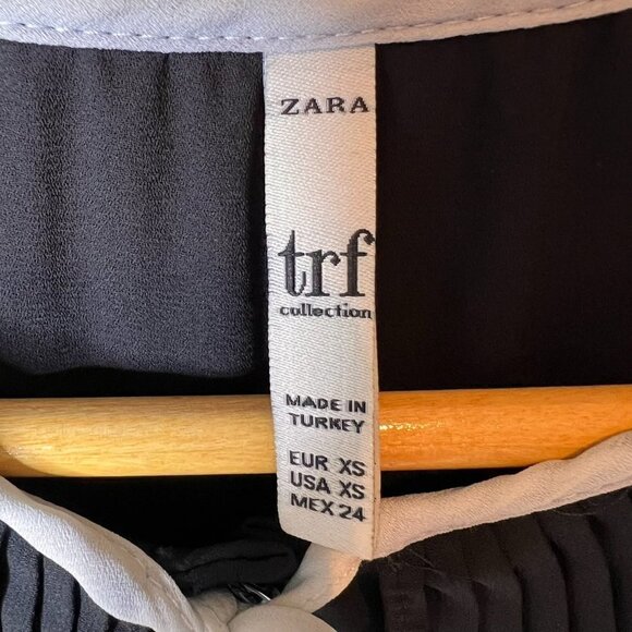 Zara Blouse Womens Size XS Black and White Peter Pan Pleated Collar Sleeveless - Picture 2 of 14